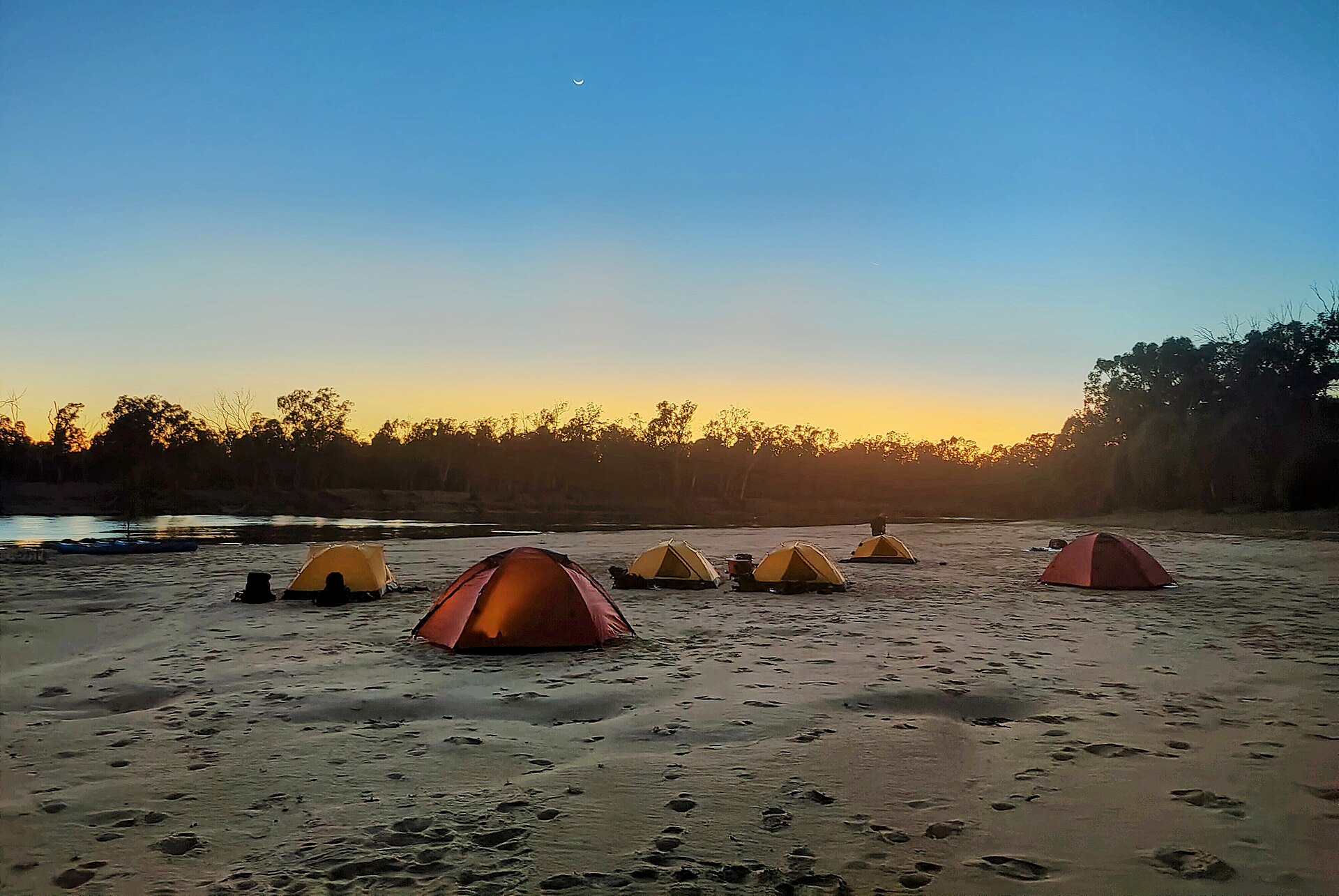 8 Places to Camp Beside the Murray in the Riverland